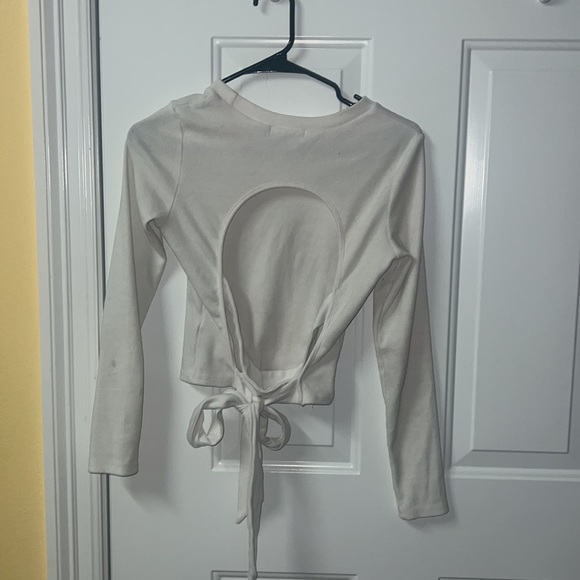 Top - Picture 2 of 2